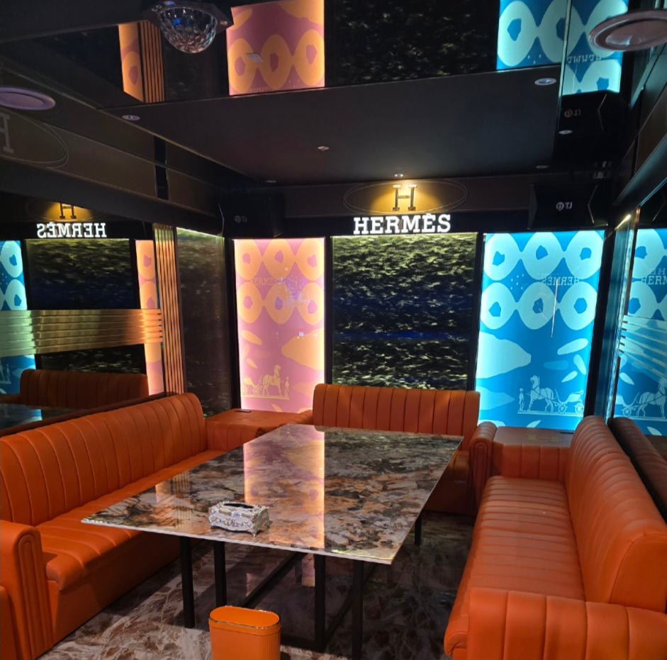 유니크퍼블릭 이미지 4